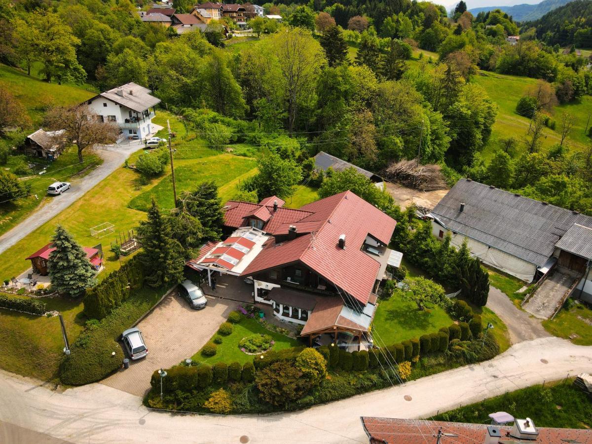 Gaestehaus Auf Der Hoehe Keutschach am See Buitenkant foto